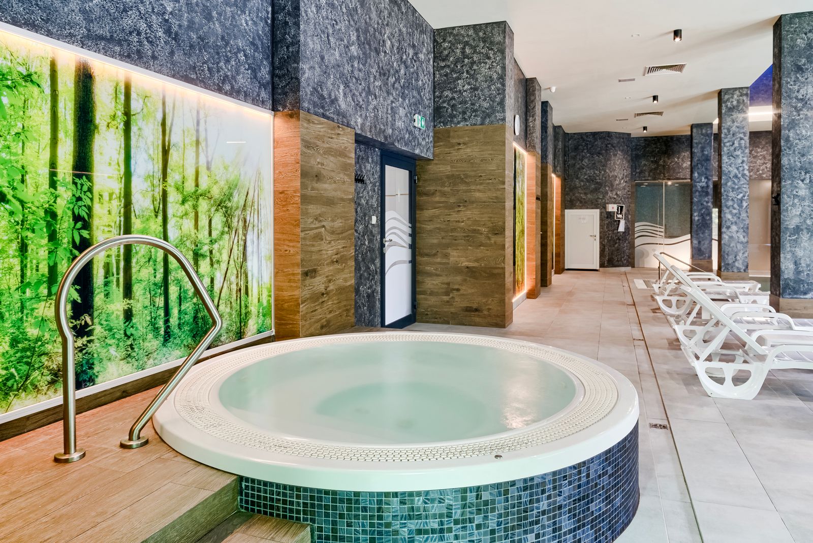 Jacuzzi w strefie SPA